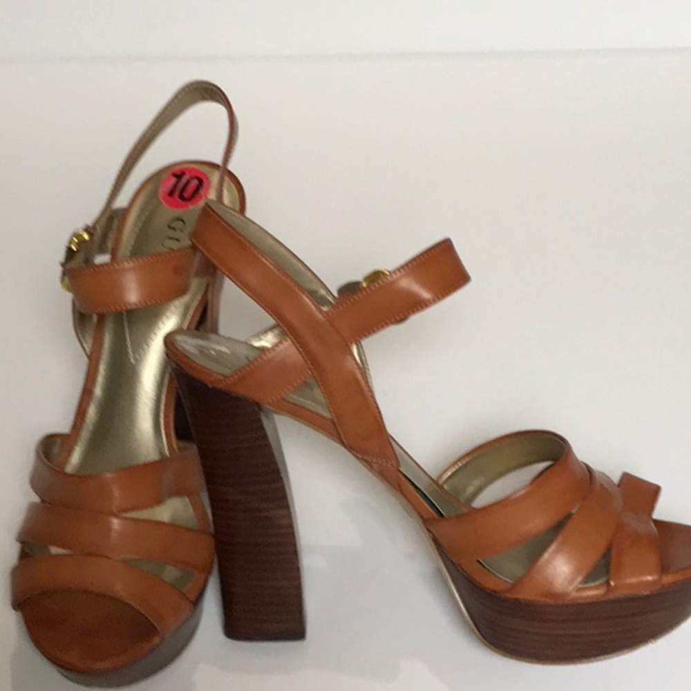Guess Sandle - Picture 2 of 4